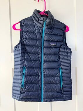 Patagonia Navy Quilted Down Vest with Teal Accents